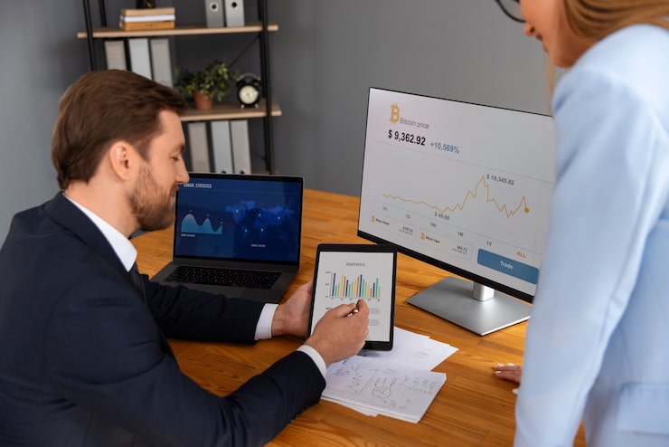 Scaling SaaS Revenue With Smarter Finance: The Leadership Edge for 2025 Scaling SaaS Revenue With Smarter Finance: The Leadership Edge for 2025