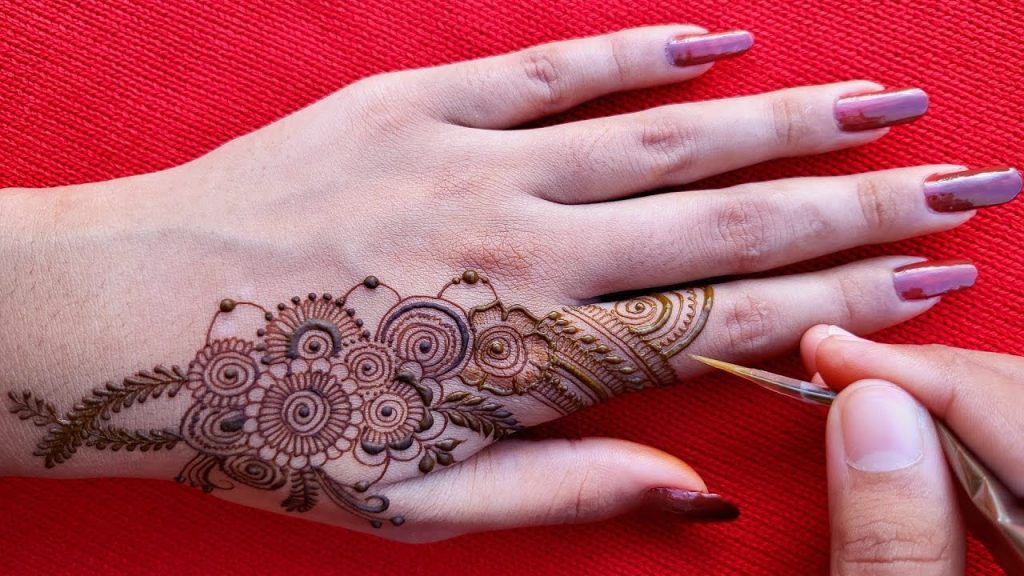 Instagram Mehndi Design for Girls: Trendy and Elegant Patterns Instagram Mehndi Design for Girls: Trendy and Elegant Patterns